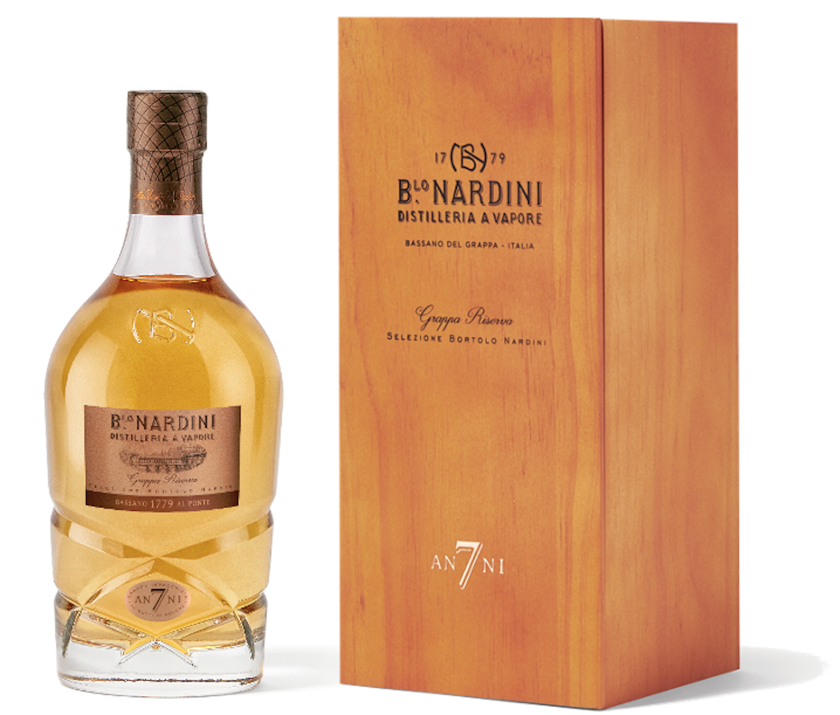 Nardini Grappa Riserva 7 ANNI in Wooden case