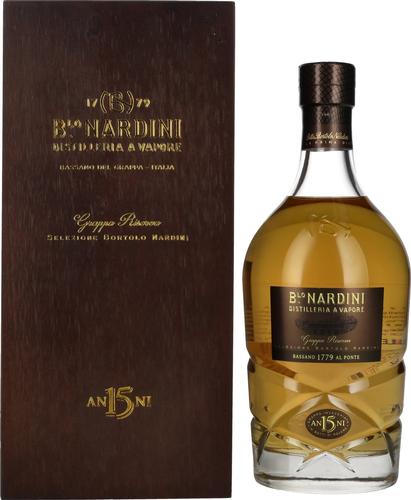 Grappa Riserva 15 ANNI 45% Vol. 0,7l in Wooden case