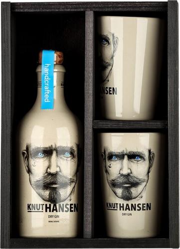 Dry Gin 42% Vol. 0,5l in Wooden box with 2 ceramic mugs