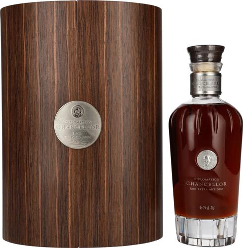CHANCELLOR Ron Extra Antiguo 47% Vol. 0,7l